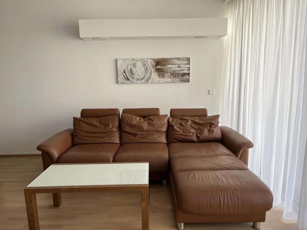Luxusappartement Mit Garage Im Zentrum Wiener Neustadt Exteriör bild