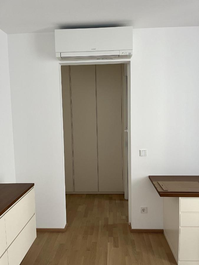 Luxusappartement Mit Garage Im Zentrum Wiener Neustadt Exteriör bild